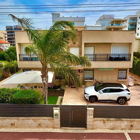 Sokolov Vacation Boutique Apartments By The Sea In Nahariya Esterno foto